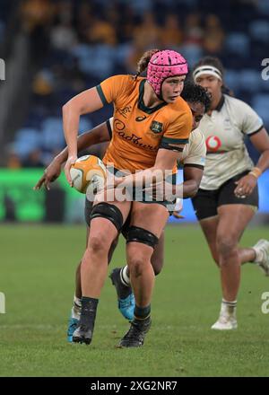 Sydney, Australien. Juli 2024. Das Rugby-Team Piper Duck of Australia wird während des Women's Rugby Internationals-Spiels zwischen Australien und Fidschi im Allianz Stadium gespielt. Endpunktzahl: Australien 64:5 Fidschi. (Foto: Luis Veniegra/SOPA Images/SIPA USA) Credit: SIPA USA/Alamy Live News Stockfoto