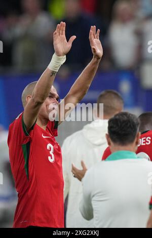 Hamburg. Juli 2024. Pepe von Portugal reagiert auf das Viertelfinale der UEFA Euro 2024 zwischen Portugal und Frankreich am 5. Juli 2024 in Hamburg. Quelle: Peng Ziyang/Xinhua/Alamy Live News Stockfoto