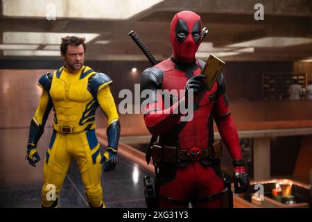 Deadpool & Wolverine (2024) unter der Regie von Shawn Levy mit Hugh Jackman als Wolverine und Ryan Reynold als unverantwortlicher Held Deadpool, wird er die Geschichte der MCU mit Wolverine ändern!? Werbung noch ***NUR REDAKTIONELLE VERWENDUNG***. Quelle: BFA / Walt Disney Studios Stockfoto