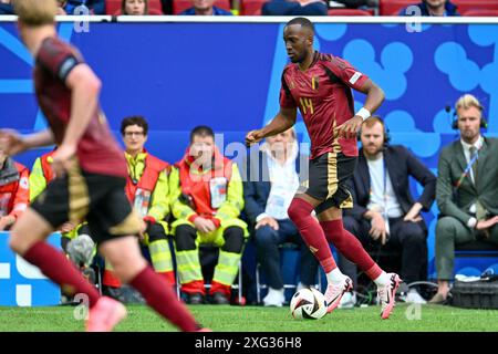 Dodi Lukebakio (14) aus Belgien, im Rahmen eines Fußballspiels zwischen den französischen Nationalmannschaften Le Bleus und Belgien, das die Red Devils in einem Achtelfinale des Turniers der UEFA Euro 2024 am Samstag, den 1. Juli 2024 in Düsseldorf genannt wurde , im Spiel der Red Devils . Deutschland . Foto Sportpix | David Catry Stockfoto