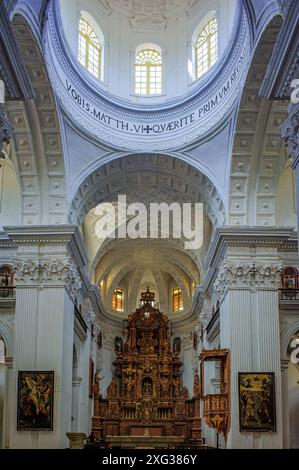 06 09 2009 Vintage Old Interieurs der St. Cajetan Church oder Church of Divine Providence, Old Goa India Asia. Stockfoto