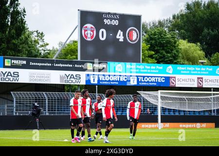 Dordrecht, Niederlande. Juli 2024. Dordrecht - Feyenoord gewinnt 0-4 während des ersten Freundschaftsspiels zur Vorbereitung der Eredivisie-Saison 2024/2025 zwischen dem FC Dordrecht und Feyenoord am 6. Juli 2024 im M-Scores Stadion in Dordrecht, Niederlande Credit: Box to Box Pictures/Alamy Live News Stockfoto