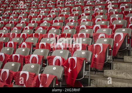 BERLIN, 06.07.2024, Olympiastadion , Fußball-Europameisterschaft Euro2024, Viertelfinalspiel Nr. 47 zwischen den Niederlanden und Turkiye . Überblick über das Stadion. Stockfoto