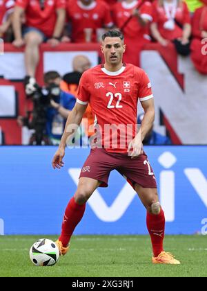 DÜSSELDORF - 06.07.2024, Fabian Schar aus der Schweiz während des Viertelfinales der UEFA EURO 2024 zwischen England und der Schweiz in der Düsseldorf Arena am 6. Juli 2024 in Düsseldorf. ANP | Hollandse Hoogte | GERRIT VAN COLOGNE Stockfoto