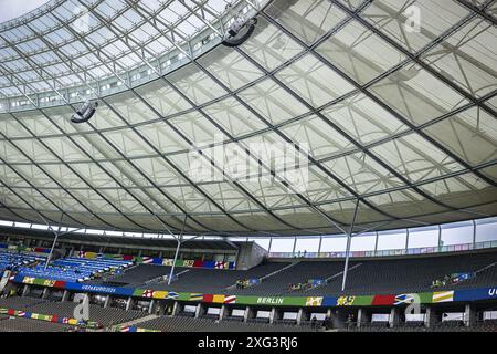 BERLIN, 06.07.2024, Olympiastadion , Fußball-Europameisterschaft Euro2024, Viertelfinalspiel Nr. 47 zwischen den Niederlanden und Turkiye . Überblick über das Stadion. Stockfoto