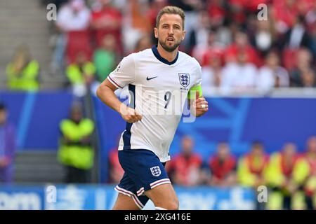 Düsseldorf, Deutschland. Juli 2024. Harry Kane (9) aus England, dargestellt während eines Fußballspiels zwischen den Nationalmannschaften Englands und der Schweiz im Viertelfinale des UEFA Euro 2024 Turniers am Samstag, den 6. Juli 2024 in Düsseldorf. Quelle: Sportpix/Alamy Live News Stockfoto