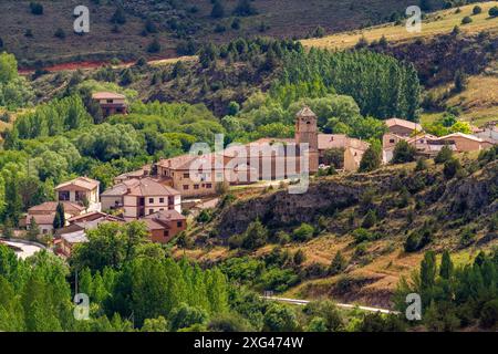 Das Dorf Ucero ist eine Gemeinde in der Provinz Soria in Kastilien und León in Spanien. Stockfoto