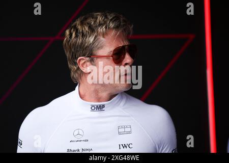 PITT Brad (USA), Schauspieler in der Rolle von Sonny Hayes, Fahrer des fiktiven APX GP-Teams im Apex F1-Film von Apple Studios / Bruckheimer Films, Porträt während des Formel 1 Qatar Airways British Grand Prix 2024, 12. Runde der Formel-1-Weltmeisterschaft 2024 vom 5. Bis 7. Juli, 2024 on the Silverstone Circuit, in Silverstone, Vereinigtes Königreich - Foto Eric Alonso / DPPI Stockfoto