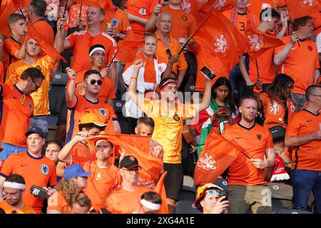 Berlin, Deutschland. Juli 2024. BERLIN, DEUTSCHLAND - 6. JULI: Holland-Fans beim Viertelfinalspiel der UEFA EURO 2024 zwischen den Niederlanden und Turkiye im Olympiastadion am 6. Juli 2024 in Berlin. (Foto von Andre Weening/Orange Pictures) Credit: Orange Pics BV/Alamy Live News Stockfoto