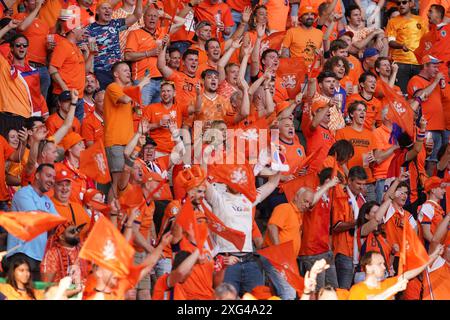 Berlin, Deutschland. Juli 2024. BERLIN, DEUTSCHLAND - 6. JULI: Holland-Fans beim Viertelfinalspiel der UEFA EURO 2024 zwischen den Niederlanden und Turkiye im Olympiastadion am 6. Juli 2024 in Berlin. (Foto von Andre Weening/Orange Pictures) Credit: Orange Pics BV/Alamy Live News Stockfoto