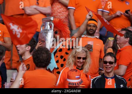 Berlin, Deutschland. Juli 2024. BERLIN, DEUTSCHLAND - 6. JULI: Holland-Fans beim Viertelfinalspiel der UEFA EURO 2024 zwischen den Niederlanden und Turkiye im Olympiastadion am 6. Juli 2024 in Berlin. (Foto von Andre Weening/Orange Pictures) Credit: Orange Pics BV/Alamy Live News Stockfoto