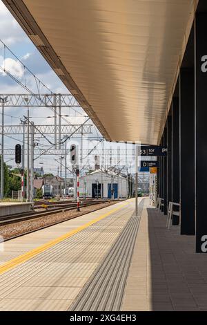 4. Juli 2024 Lublin Polen. Bahnhof an einem sonnigen Sommertag. Stockfoto