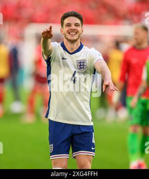 Düsseldorf, Deutschland. Juli 2024. Düsseldorf, Deutschland. Juli 2024. Juni 2024 - England gegen Schweiz - UEFA Euro 2024 - Viertelfinale - Düsseldorf. Declan Rice feiert den Sieg beim Elfmeterschießen gegen die Schweiz. Bild : Mark Pain / Alamy Live News Stockfoto