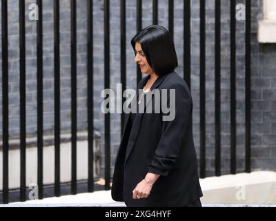 London, UK, 5. Juli 2024. Die neu ernannte Justizministerin Shabana Mahmood kommt in der Downing Street 10 in London, Großbritannien Stockfoto