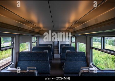 Tienen, Flandern, Belgien, Juni 30 2024 - Intercity-Wagen der belgischen Eisenbahn Stockfoto