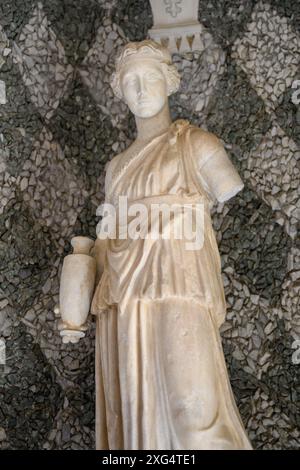 Eine antike Statue in Casina Pio IV (Päpstliche Akademie der Wissenschaften) im Vatikan. Stockfoto