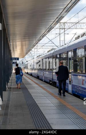 4. Juli 2024 Lublin Polen. Bahnhof an einem sonnigen Sommertag. Stockfoto