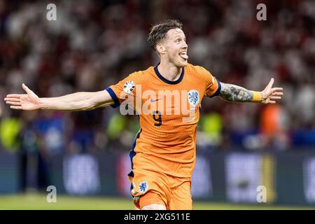 Olympiastadion, Berlin, Deutschland. Juli 2024. Fußball im Viertelfinale der Euro 2024, Niederlande gegen die Türkei; Wout Weghorst (NED) feiert seinen Sieg 2-1 bei Vollzeit Credit: Action Plus Sports/Alamy Live News Stockfoto