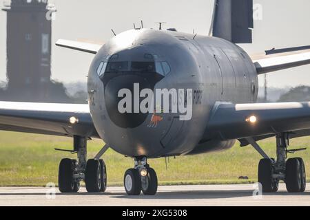 59-1464: USAF Boeing KC-135 Stratotanker Taxifahrt bei RAF Mildenhall, Suffolk, Großbritannien. Stockfoto