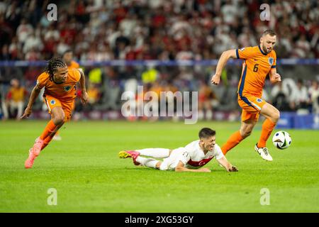 Berlin, Deutschland. Juli 2024. Arda Güler (8) aus der Türkei war im Viertelfinale der UEFA Euro 2024 zwischen den Niederlanden und Turkiye im Berliner Olympiastadion zu sehen. Quelle: Gonzales Photo/Alamy Live News Stockfoto