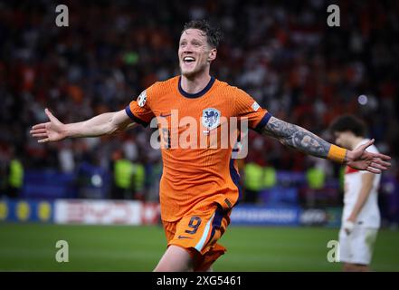 Berlin, Deutschland. Juli 2024. Wout Weghorst aus den Niederlanden feiert, nachdem sein Team das Viertelfinale der UEFA EURO 2024 gegen die Türkei gewonnen hat. Quelle: Oleksandr Prykhodko/Alamy Live News Stockfoto