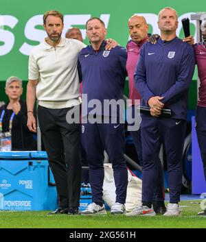 Düsseldorf, Deutschland. Juli 2024. Düsseldorf, Deutschland. Juli 2024. Juni 2024 - England gegen Schweiz - UEFA Euro 2024 - Viertelfinale - Düsseldorf. Gareth Southgate beobachtet beim Elfmeterschießen gegen die Schweiz. Bild : Mark Pain / Alamy Live News Stockfoto