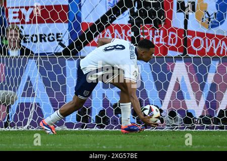 Trent Alexander-Arnold (England) während des Spiels der UEFA Euro Deutschland 2024 zwischen England 6-4 Schweiz in der Düsseldorfer Arena am 05. Juli 2024 in Düsseldorf. (Foto: Maurizio Borsari/AFLO) Stockfoto