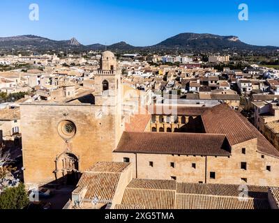 Kirche und Kreuzgang St. Bonaventure, 17. Jahrhundert, Llucmajor, Mallorca, Balearen, Spanien Stockfoto