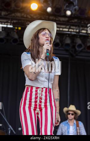 Milwaukee, USA. Juli 2024. Nikki Lane während des Summerfest Music Festivals am 5. Juli 2024 in Milwaukee, Wisconsin (Foto: Daniel DeSlover/SIPA USA) Credit: SIPA USA/Alamy Live News Stockfoto