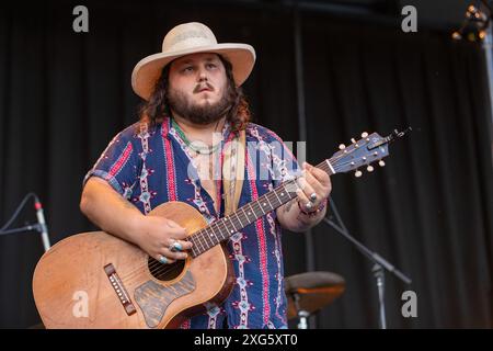 Milwaukee, USA. Juli 2024. Tanner Usrey während des Summerfest Music Festivals am 5. Juli 2024 in Milwaukee, Wisconsin (Foto: Daniel DeSlover/SIPA USA) Credit: SIPA USA/Alamy Live News Stockfoto