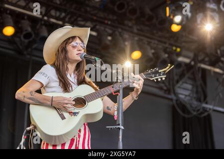 Milwaukee, USA. Juli 2024. Nikki Lane während des Summerfest Music Festivals am 5. Juli 2024 in Milwaukee, Wisconsin (Foto: Daniel DeSlover/SIPA USA) Credit: SIPA USA/Alamy Live News Stockfoto