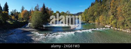 Luftaufnahme der Iller-Quelle bei Oberstdorf im Sommer. Zusammenfluss von Trettach, Stillach und Breitach. Oberstdorf, Oberallgaeu Stockfoto