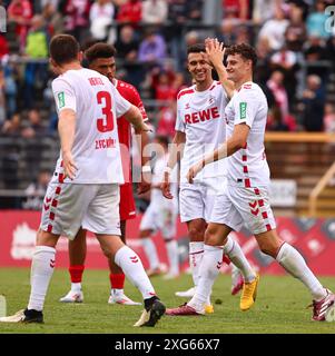 Torjubel von Eric Martel (Köln, rechts) Sportfreunde Siegen gegen 1. FC Köln, Fussball, Testspiel, 06.07.2024 Foto: Rene Weiss/Eibner Stockfoto