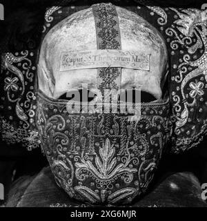 Reliquienaltarbild mit Soldaten der Thebanischen Legion und elftausend Jungfrauen aus der Retinue des Heiligen Úrsula, Reliquien von Martioda, Kapelle des Augustin Zulueta Palastes, Alava Fine Arts Museum, Vitoria, Spanien. Stockfoto