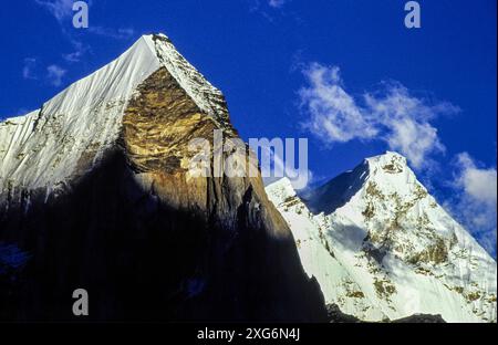 Peaks Bhagirathi Parbat (6856m.) . Himalaya Garhwal. Uttar Pradesh.Indien.Asien. Stockfoto