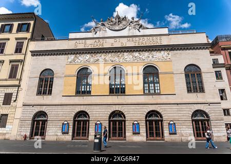 Teatro Argentina, ein Opernhaus und Theater in Largo di Torre Argentina, einem der ältesten Theater im 18. Jahrhundert in Rom, Italien Stockfoto