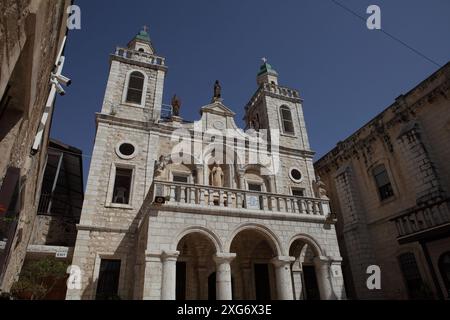 Die Franziskanerkirche in Kafr Kanna wurde zum Gedenken an das erste Wunder Christi erbaut, nachdem sie im Jordan River getauft wurde und Wasser in Wein verwandelte. Stockfoto