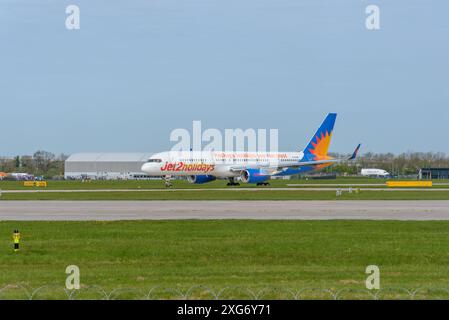 Jet2 Boeing 757 am Flughafen Manchester Stockfoto