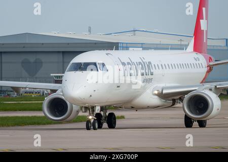 Helvetic Airways Embraer E190LR ab Manchester nach Zürich Stockfoto