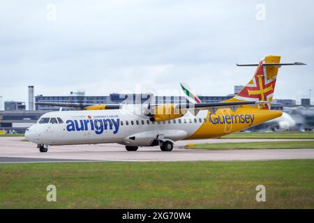 Aurigny Air Services ATR72 von Manchester nach Guernsey. Stockfoto