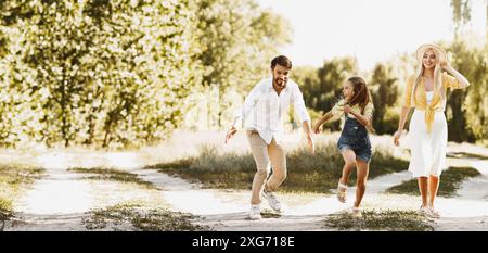 Mädchen vom Vater, die Zeit in der Landschaft Stockfoto