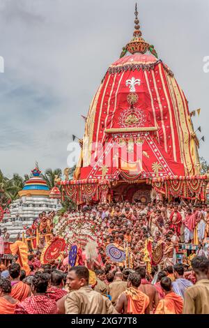 07 24 2007 Lord Jagannath’s Chariot Nandighosha der größte unter allen chariots.canopy Farben Gelb und Rot Jagannath Puri Odisha INDIEN Asien. Stockfoto