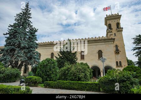 Gori, Georgien - 3. Juli 2024: Das Joseph Stalin Museum, das dem Leben von Joseph Stalin gewidmet ist, befindet sich in Gori, Georgien. Stockfoto