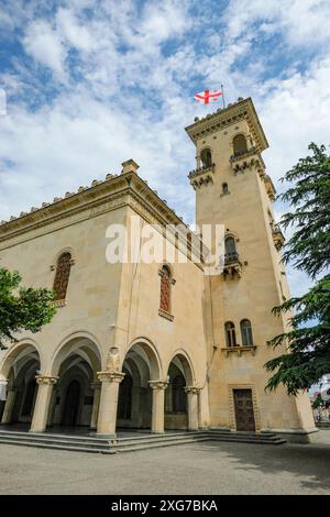 Gori, Georgien - 3. Juli 2024: Das Joseph Stalin Museum, das dem Leben von Joseph Stalin gewidmet ist, befindet sich in Gori, Georgien. Stockfoto