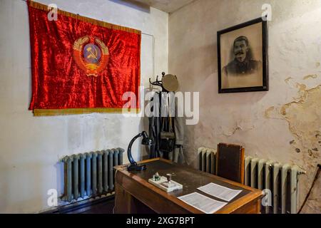 Gori, Georgien - 3. Juli 2024: Das Joseph Stalin Museum, das dem Leben von Joseph Stalin gewidmet ist, befindet sich in Gori, Georgien. Stockfoto