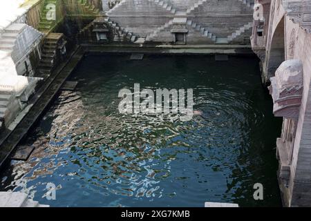 Toorji's Stepwell (Toorji Ka Jhalra), Jodpur, Indien. Erbaut in den 1740er Jahren von Maharaja Abhay Singh’s Consort. Stockfoto