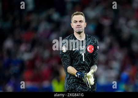 Berlin, 6. Juli 2024: Mert Gunok (1 Turkiye) reagiert beim Viertelfinalspiel der UEFA EURO 2024 zwischen den Niederlanden und Turkiye im Olympiastadion in Berlin. (Daniela Porcelli/SPP) Stockfoto