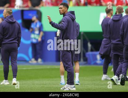 Düsseldorf, Deutschland. Juli 2024. firo : 06.07.2024, Fußball: UEFA EURO 2024, EM, Europameisterschaft 2024, Viertelfinale, Finale 1/4, M48, Match 48, eng, England - SUI, Schweiz Jude Bellingham of England Credit: dpa/Alamy Live News Stockfoto