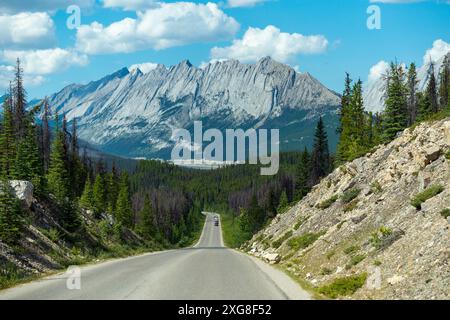 Icefields Parkway Highway zwischen Banff und Jasper National Park, Alberta, Kanada. Stockfoto