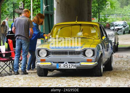 20. Regensburger Classic Rallye, Oldtimer-Rennen bzw Ausfahrt mit Start und Ziel in Regensburg, Via Laaber, Beratzhausen, Lupburg, Steinmühle bei Parsberg, Hexenagger, Kapflberg, Sinzing, Stadtamhof. Foto: Startnummer 40, Ford Escort RS 2000 MKI, Baujahr 1974 mit 170 PS *** 20 Regensburger Classic Rallye, Oldtimer-Rennen/Ausflug mit Start und Ziel in Regensburg, Via Laaber, Beratzhausen, Lupburg, Steinmühle bei Parsberg, Hexenagger, Kapflberg, Sinzing, Stadtamhof Foto Startnummer 40, Ford Escort RS 2000 MKI, Baujahr 1974 mit 170 ps Stockfoto